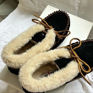 Black Bootie Slippers Moccasins with fur trim